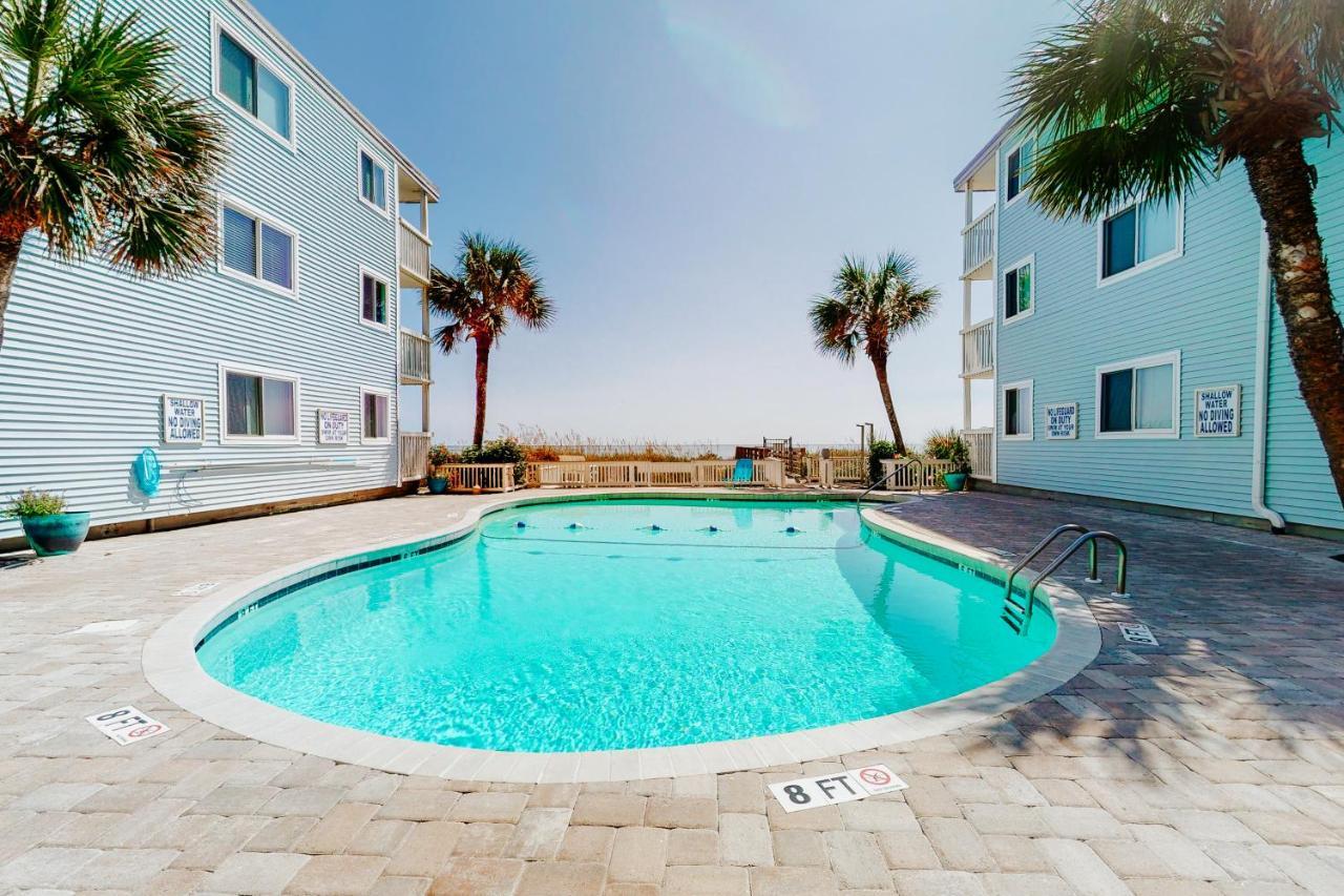 Ocean Retreat & Villas Myrtle Beach Exterior photo
