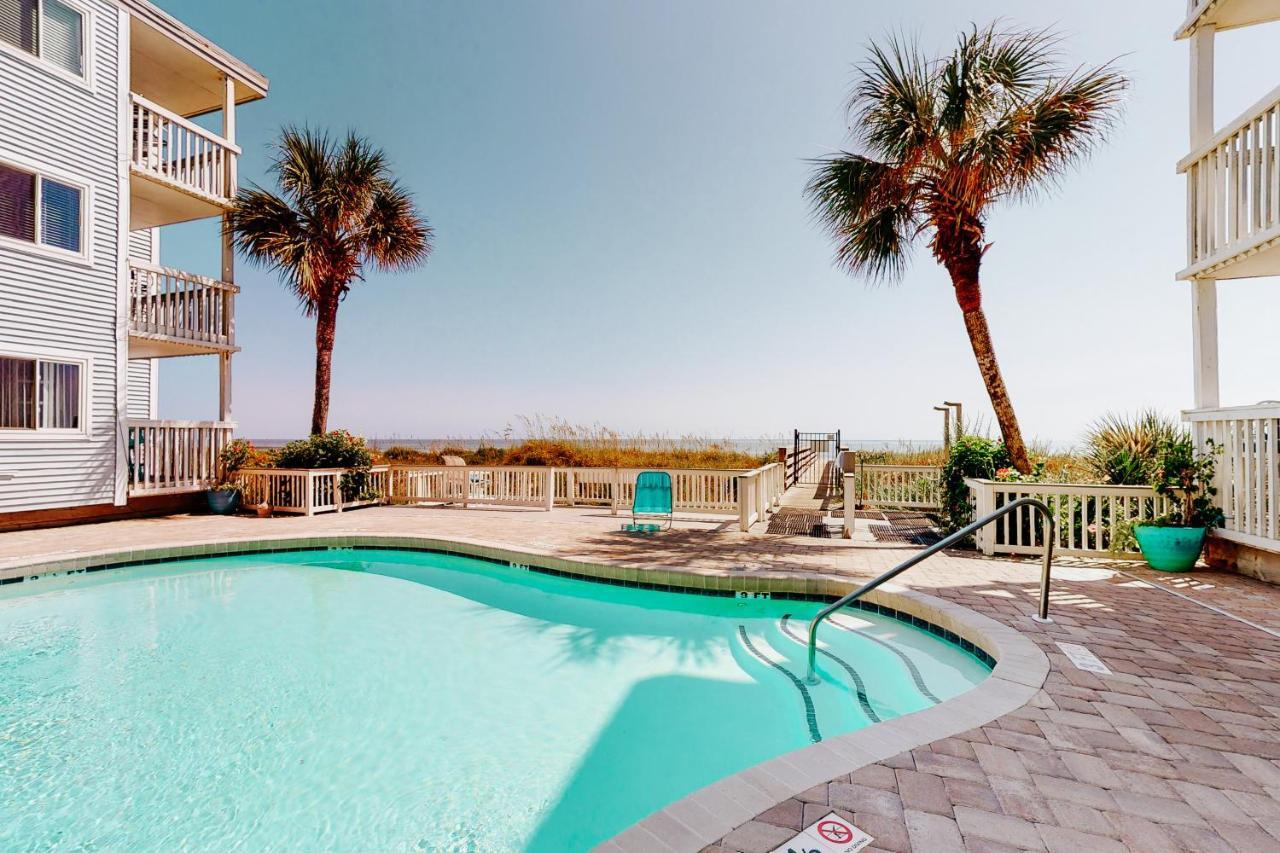 Ocean Retreat & Villas Myrtle Beach Exterior photo